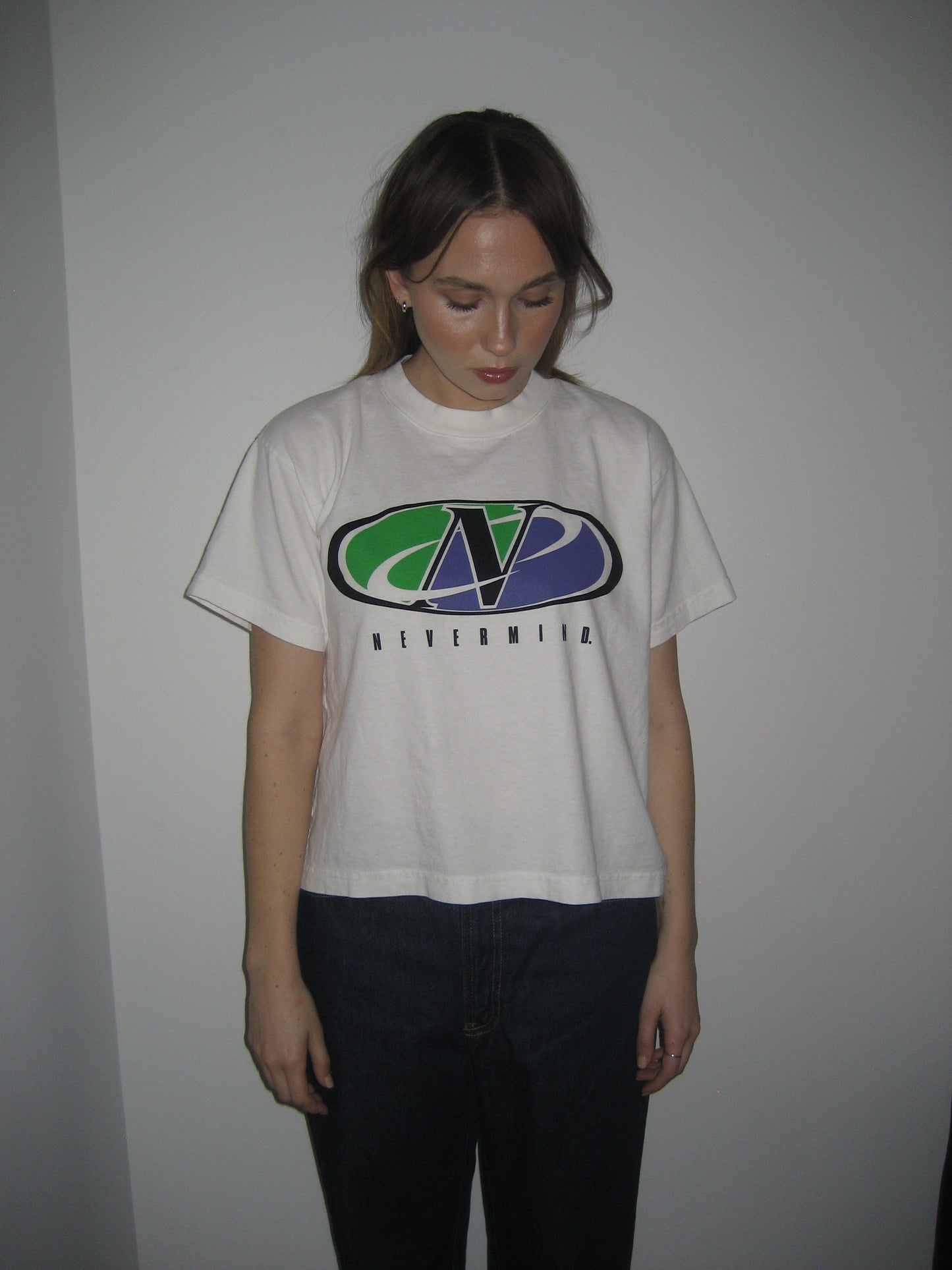 sporty logo tee [wide & cropped]